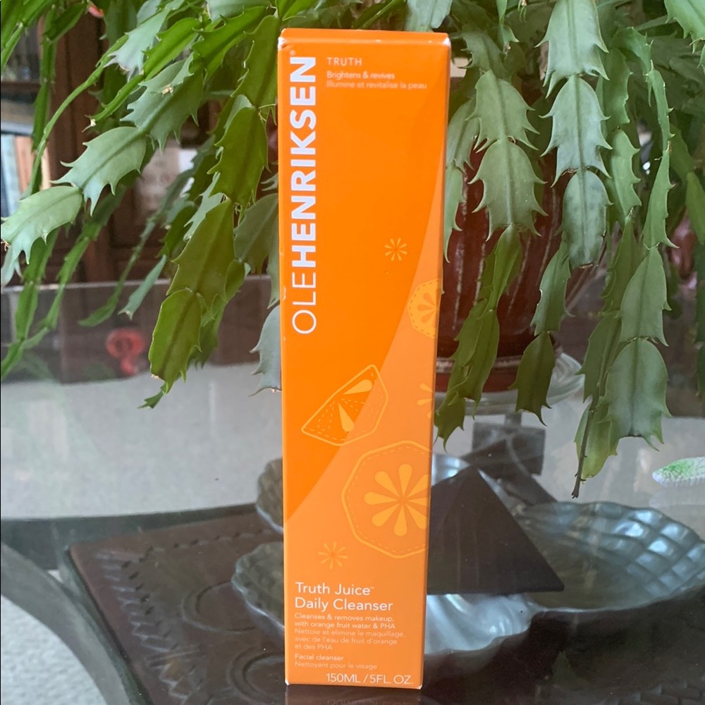 Ole Henriksen Truth Juice Daily Cleanser - Orange
